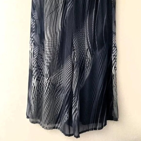 NEW DIRECTION WIDE LEG CAPIS PLUS 2X LIKE NEW - Picture 6 of 9